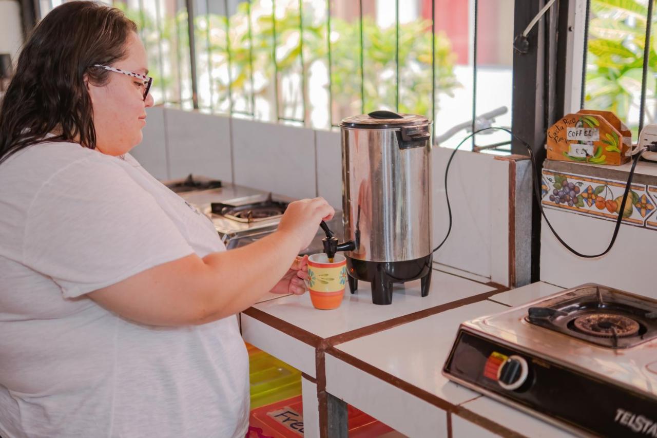 Rio Danta Hostel La Fortuna 外观 照片