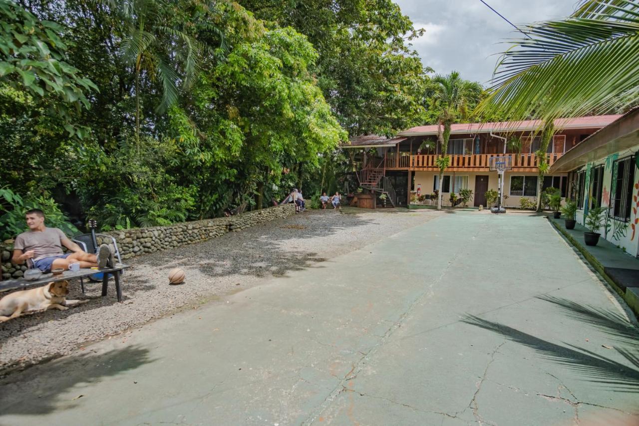 Rio Danta Hostel La Fortuna 外观 照片