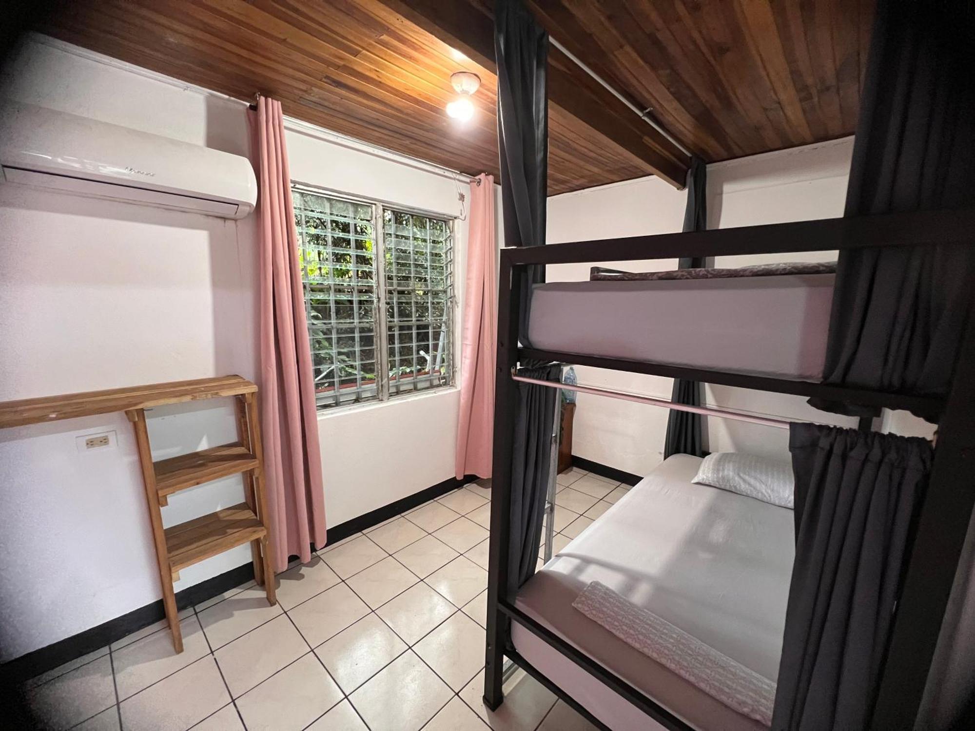 Rio Danta Hostel La Fortuna 外观 照片