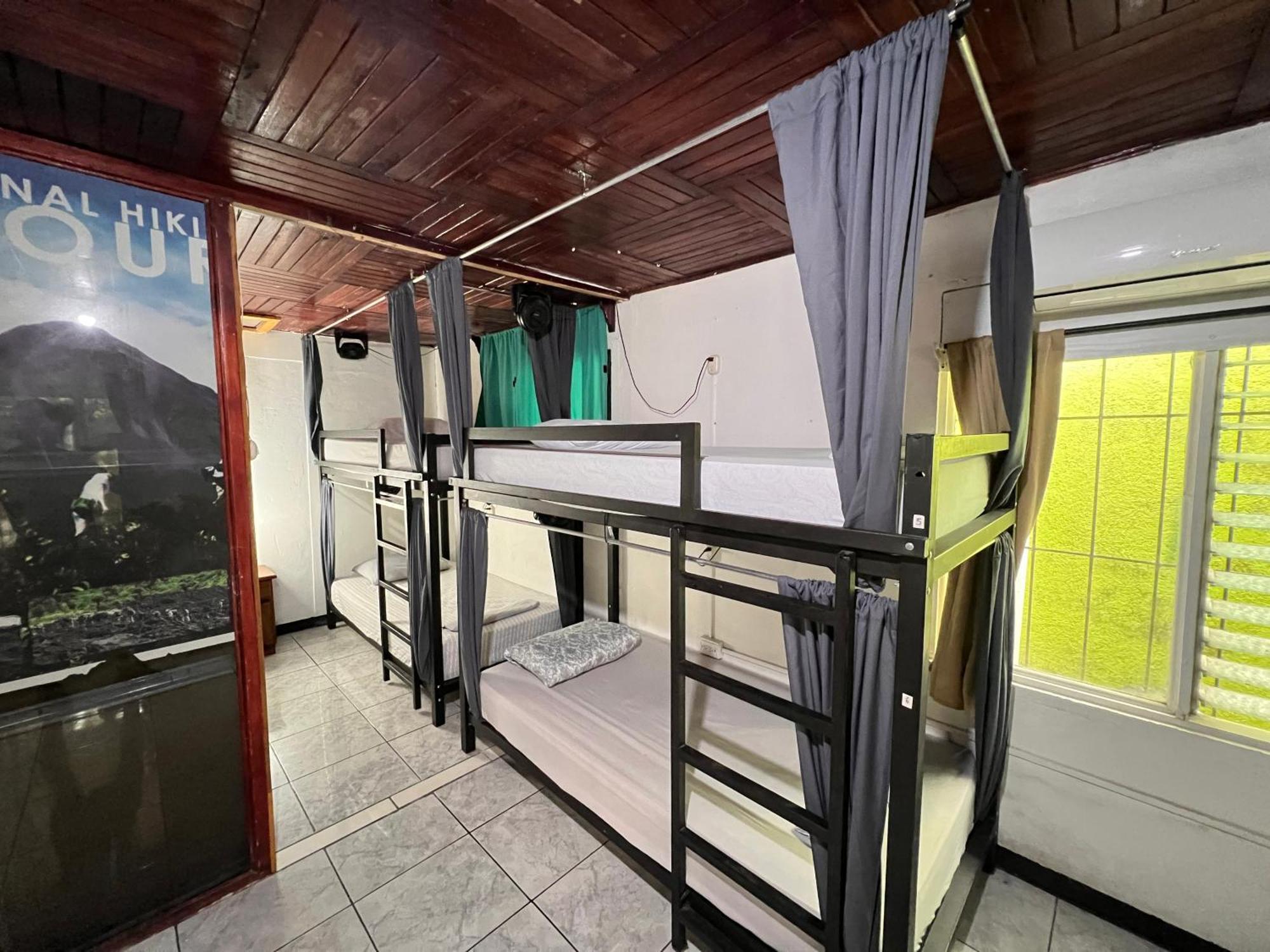 Rio Danta Hostel La Fortuna 外观 照片