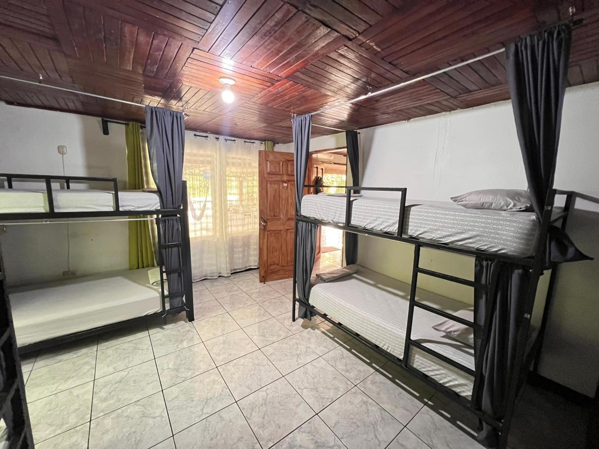 Rio Danta Hostel La Fortuna 外观 照片