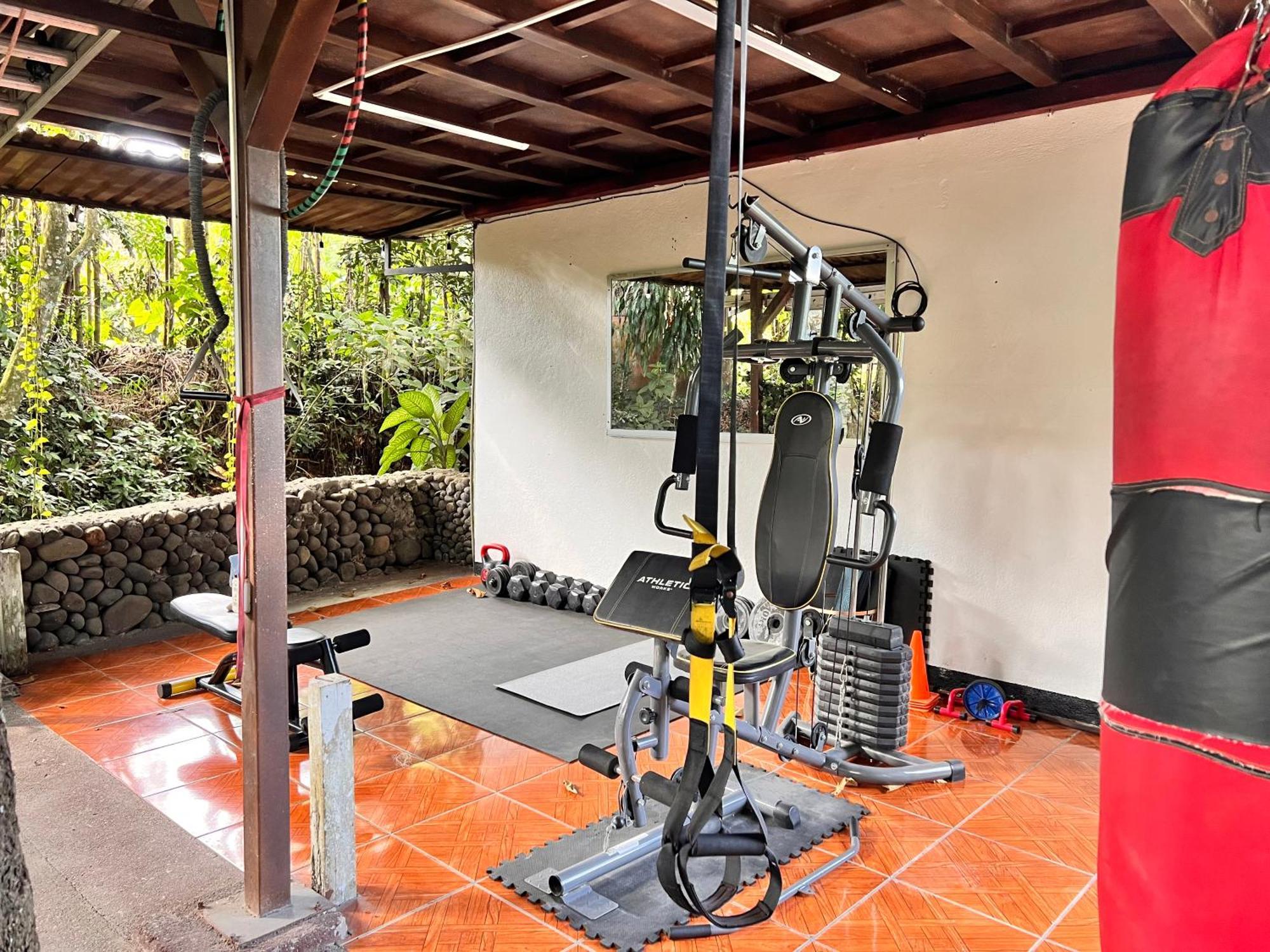 Rio Danta Hostel La Fortuna 外观 照片
