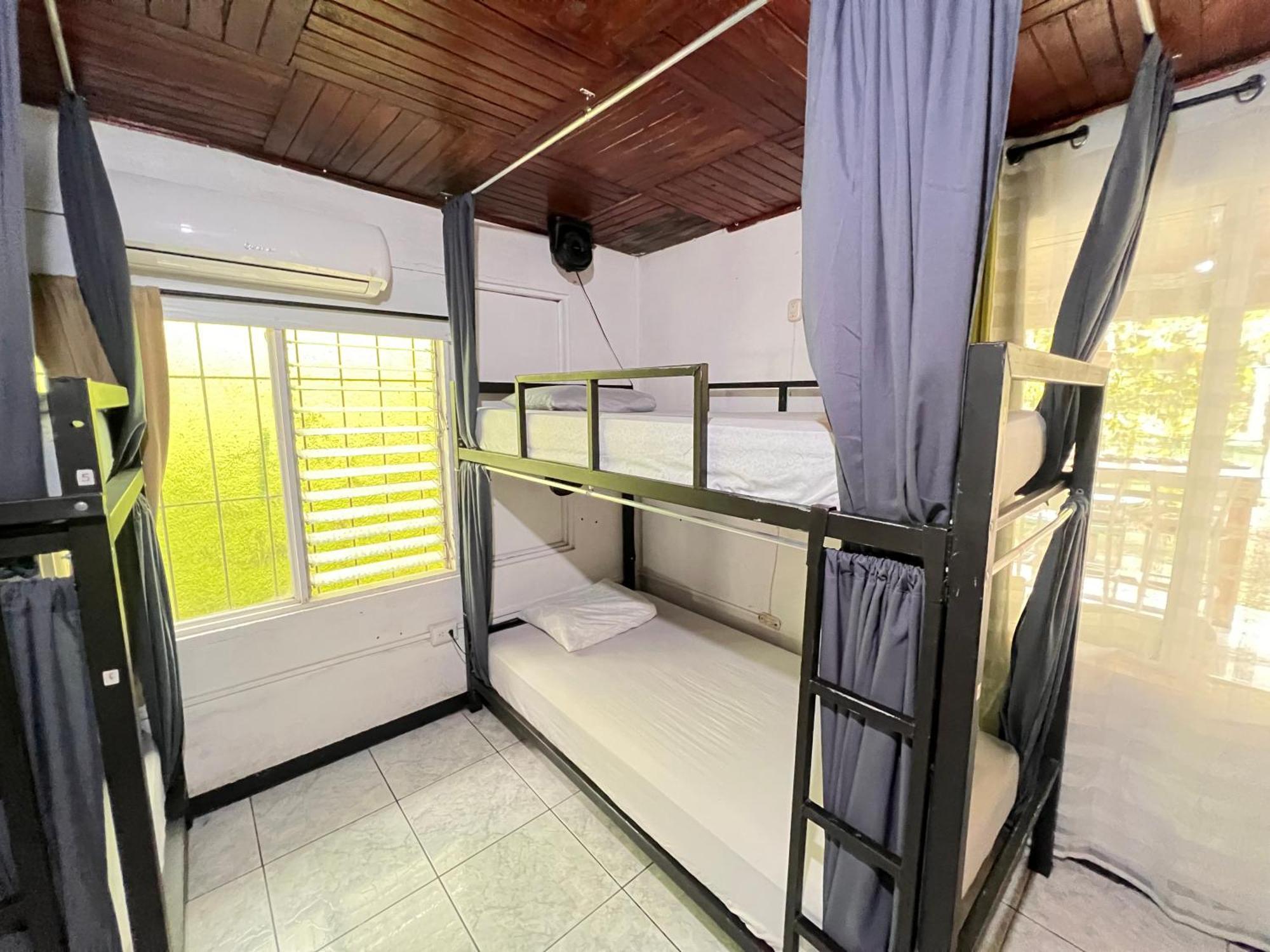 Rio Danta Hostel La Fortuna 外观 照片