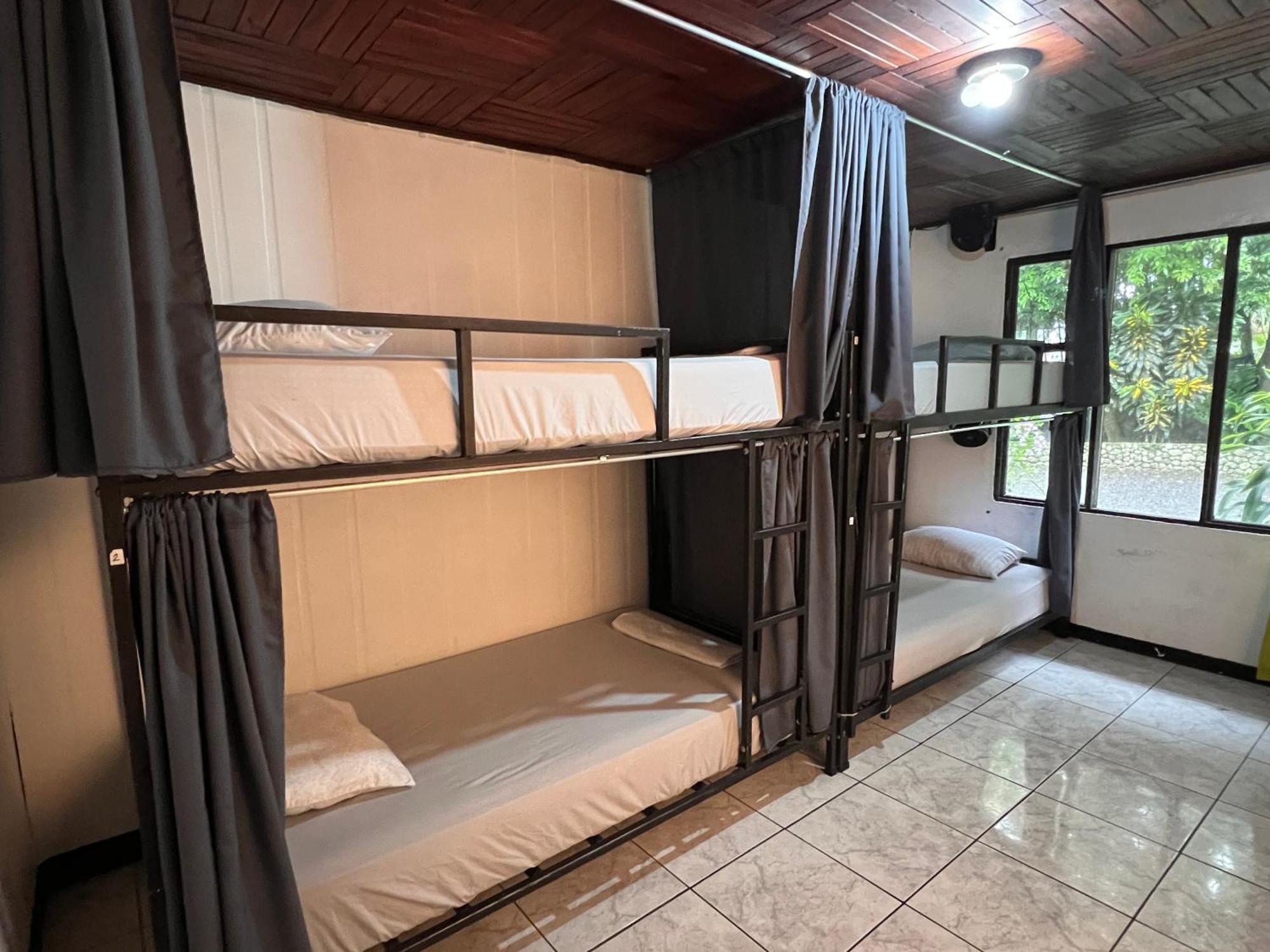 Rio Danta Hostel La Fortuna 外观 照片