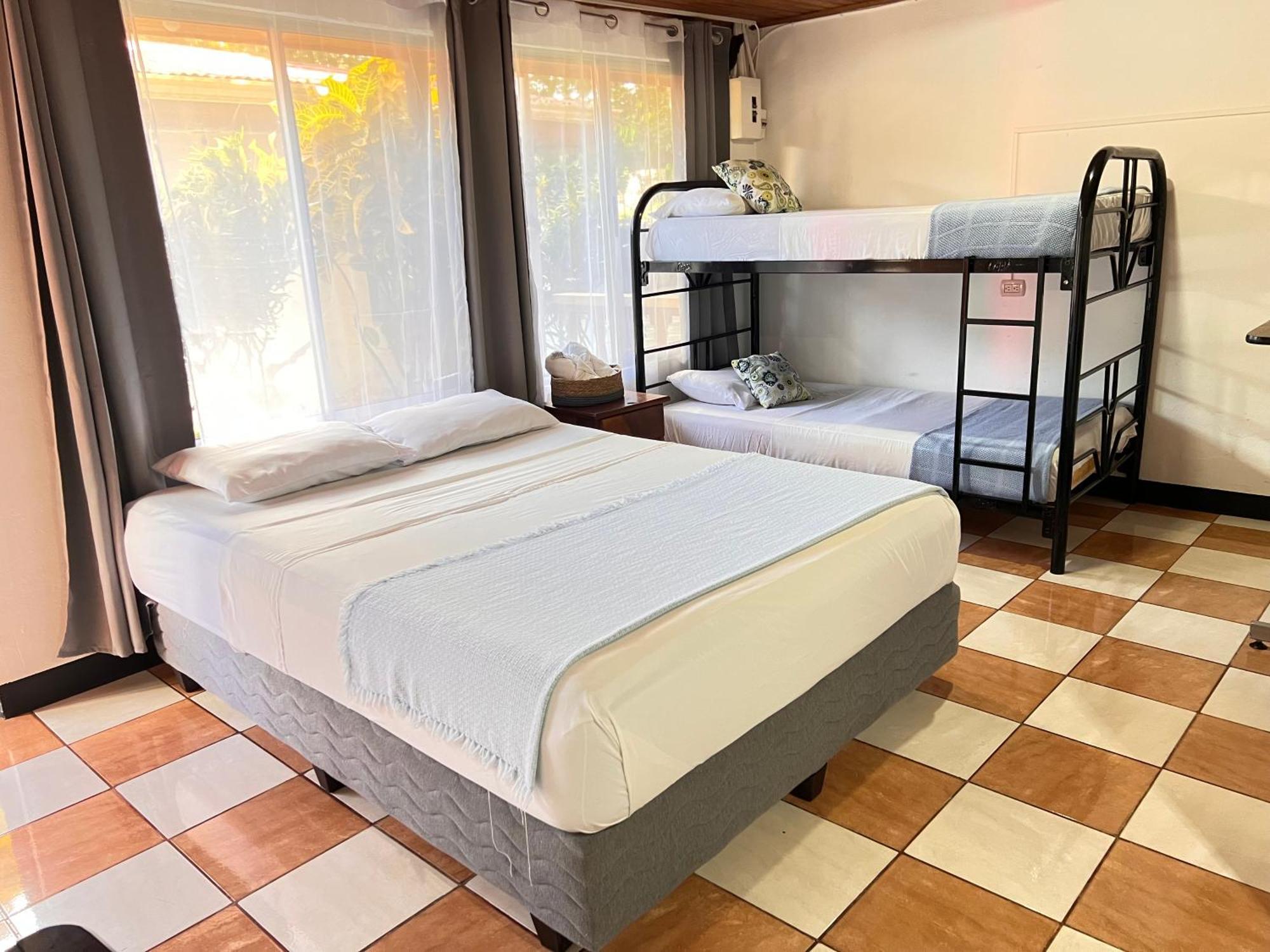 Rio Danta Hostel La Fortuna 外观 照片
