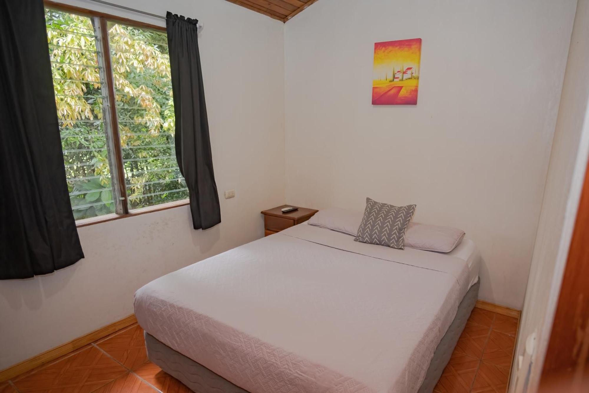 Rio Danta Hostel La Fortuna 外观 照片