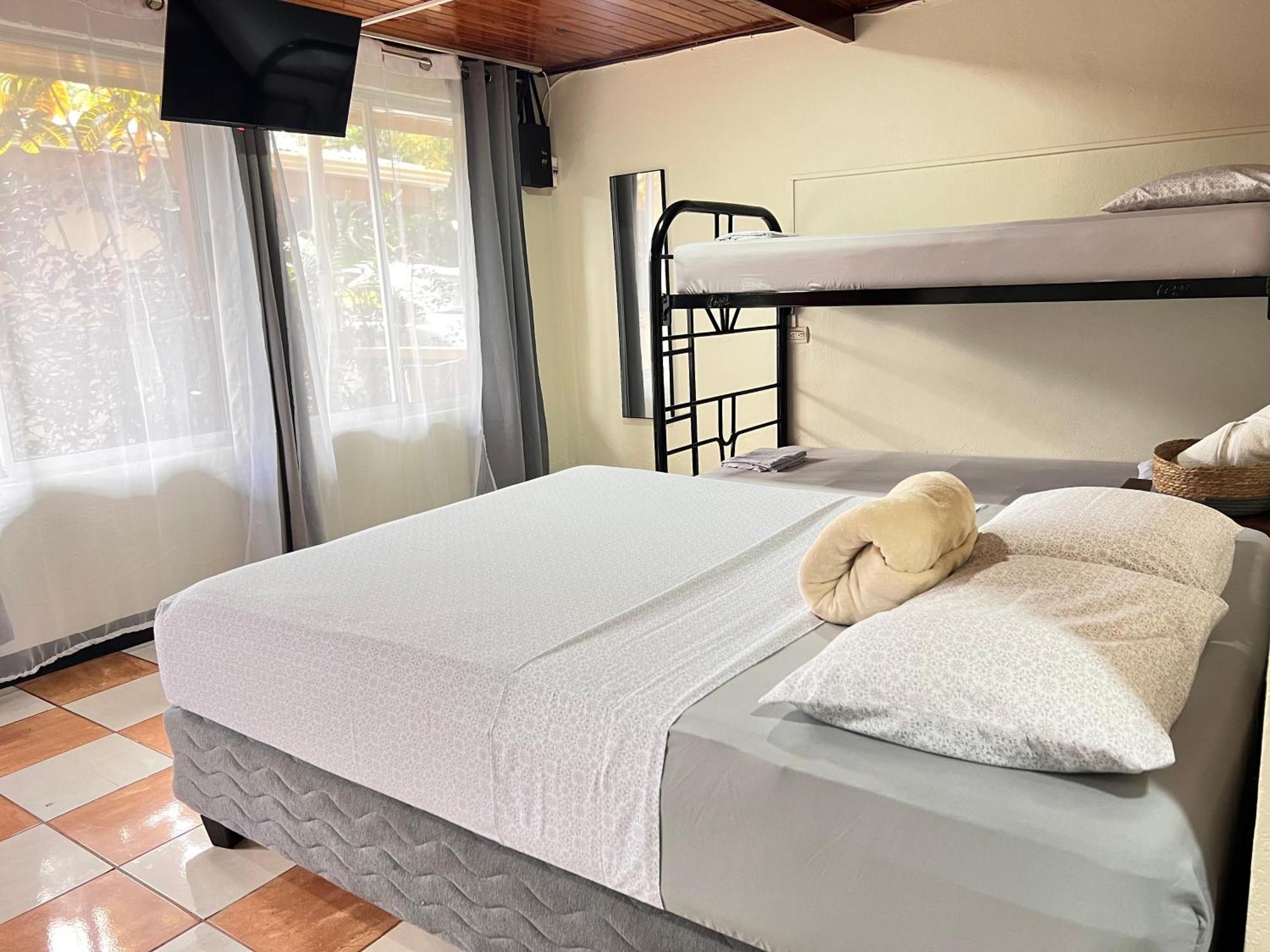 Rio Danta Hostel La Fortuna 外观 照片